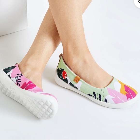 UIN Shoes - Women's Ballet Flats Floral Lightweight Slip On Comfort Round Toe Shoes